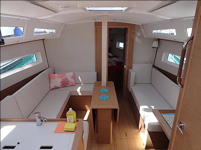 Sun Odyssey 380 - Innen Bild