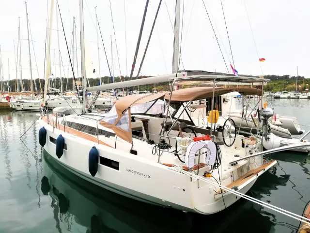 Sun Odyssey 410 - Externe Bild