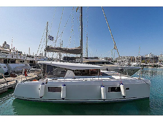 Lagoon 42
