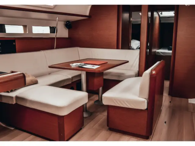 Sun Odyssey 479 - Innen Bild