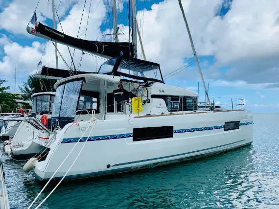 Lagoon 40